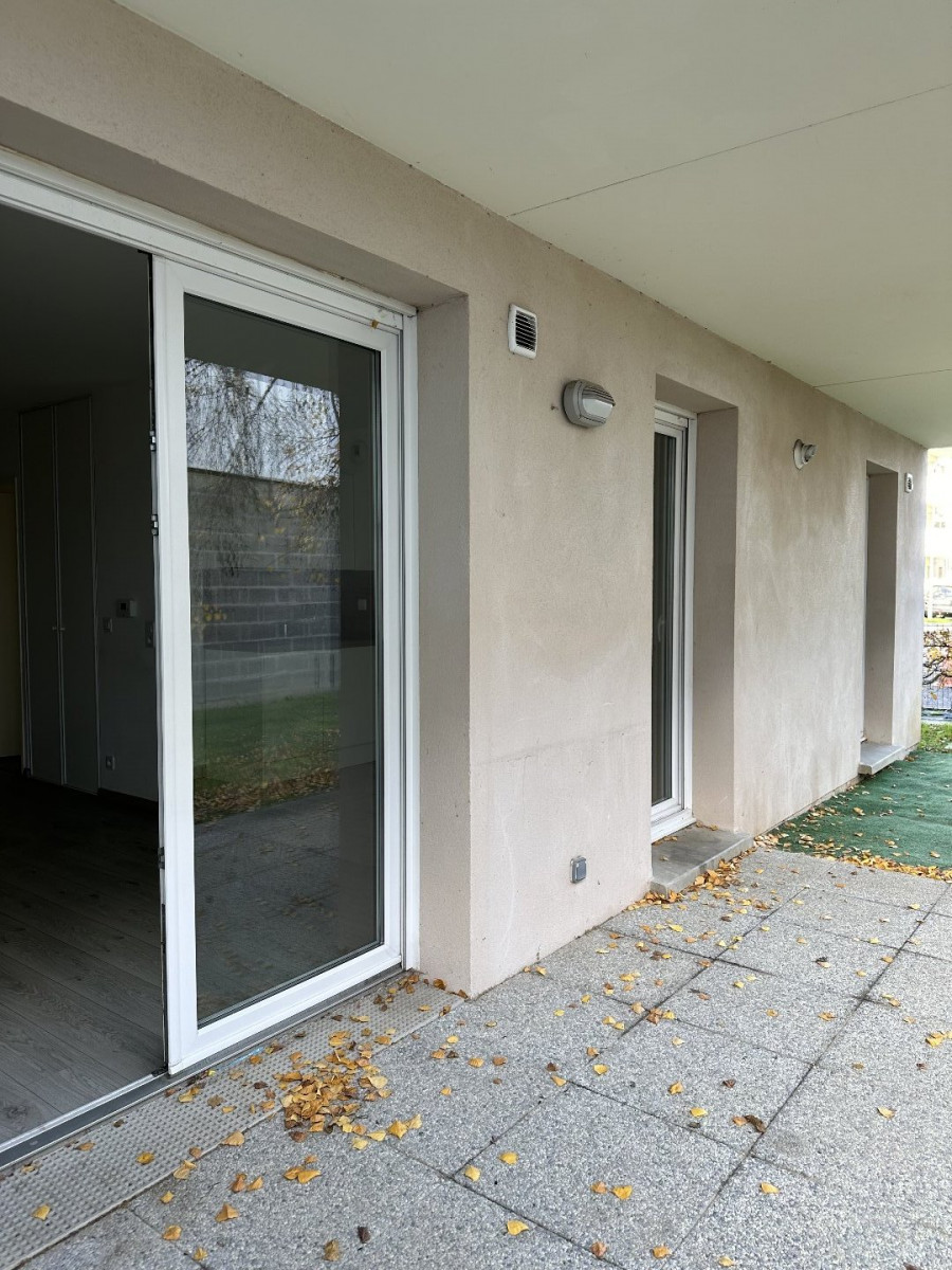 
                                                Vente
                                                 Appartement rez de jardin 