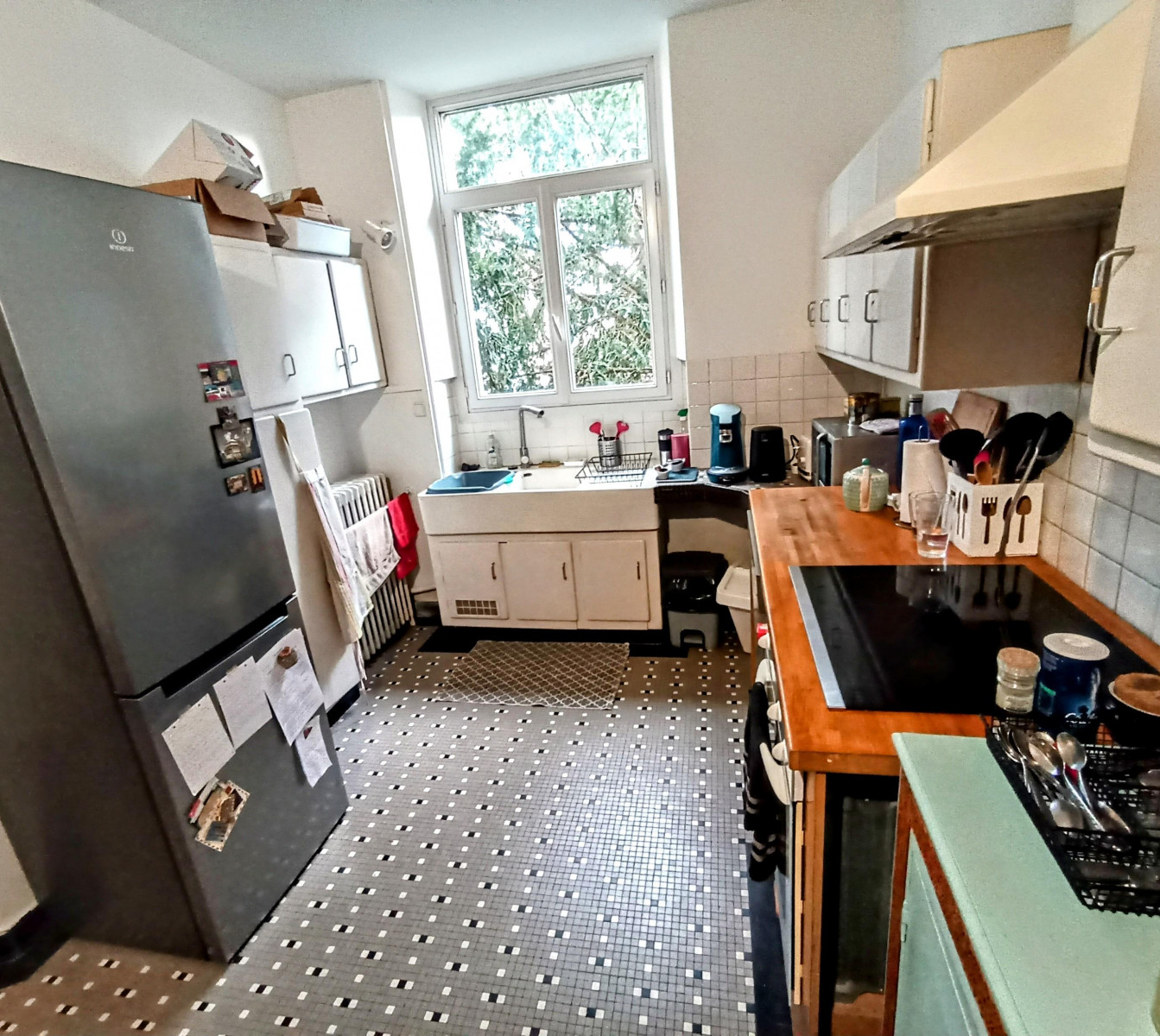 
                                                Vente
                                                 Appartement spacieux avec charme en centre-ville