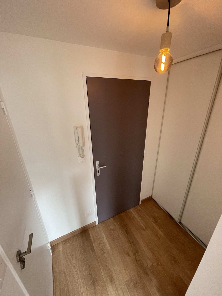 
                                                Vente
                                                 Appartement T1 Libre à Tours