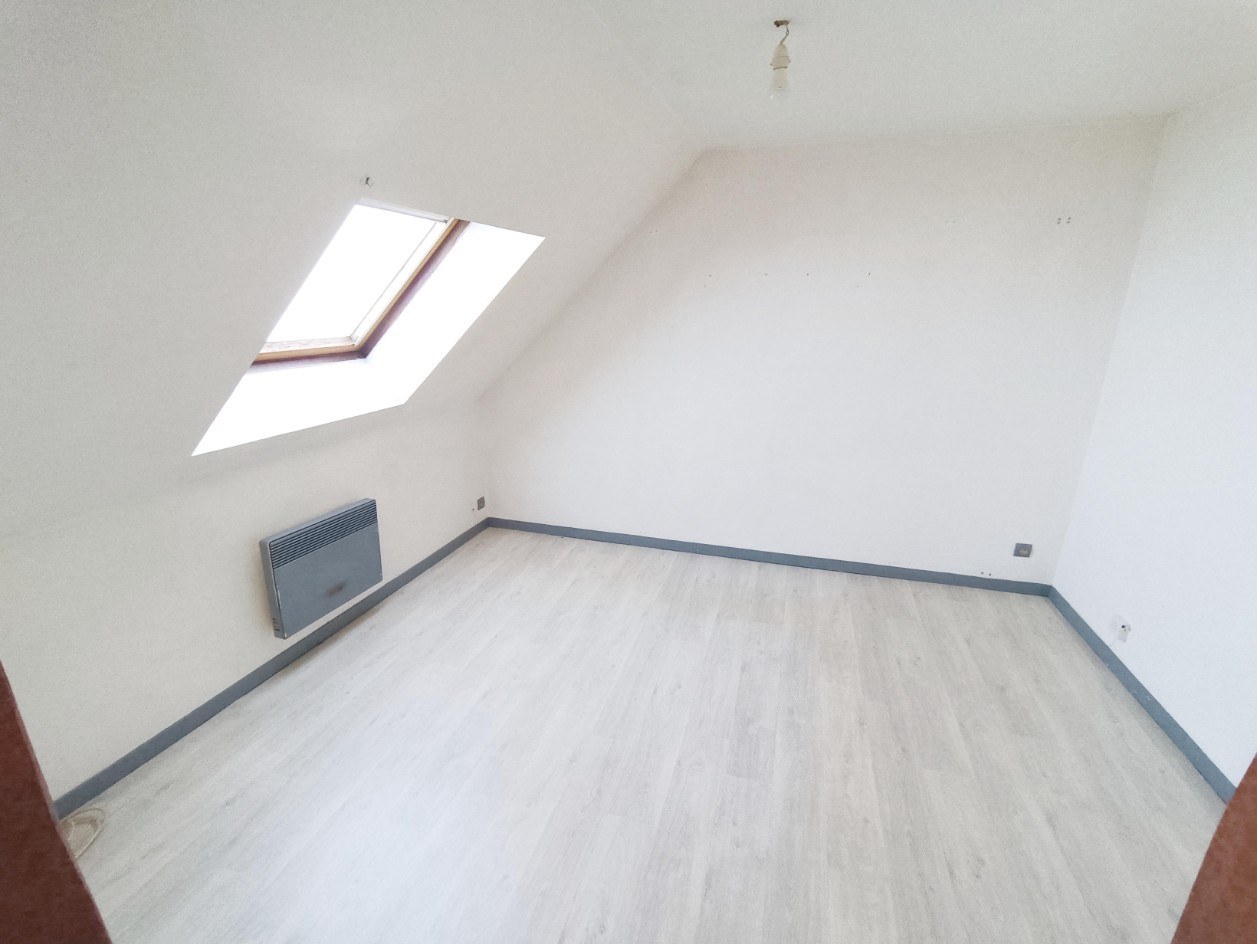 
                                                Vente
                                                 Appartement T2, proche centre