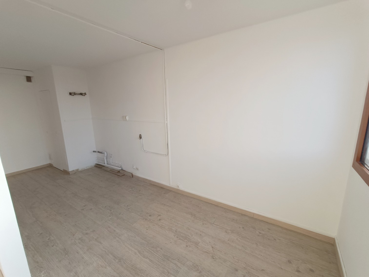 
                                                Vente
                                                 Appartement T3, 62 m² Cave et Parking