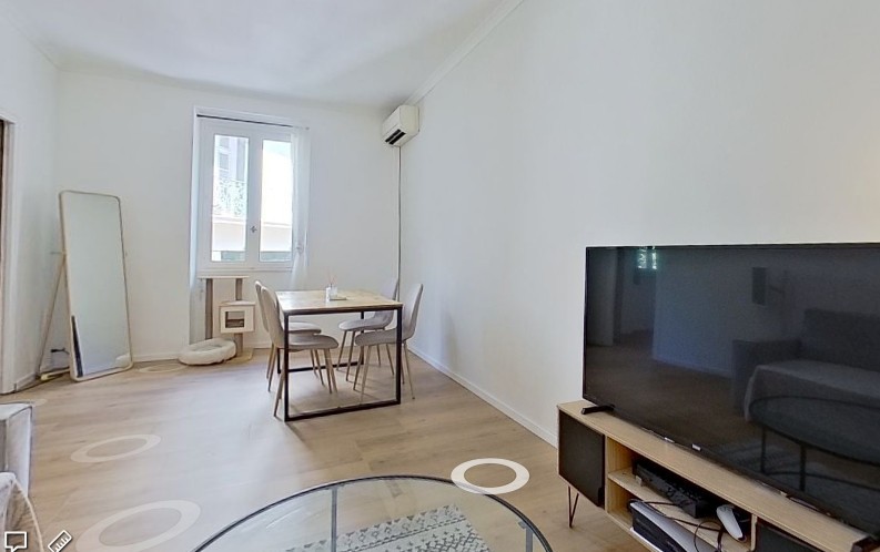 
                                                Vente
                                                 Appartement T3 rénové , proche ggare de Béziers