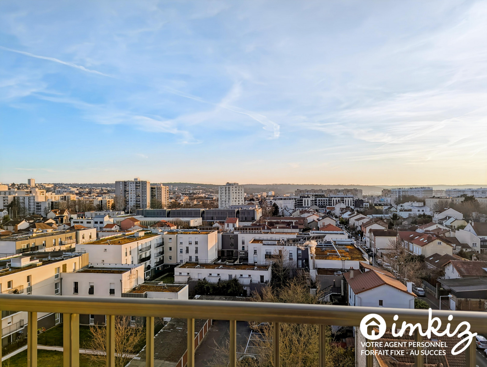 
                                                Vente
                                                 Appartement traversant 3 pièces vue coup de cœur