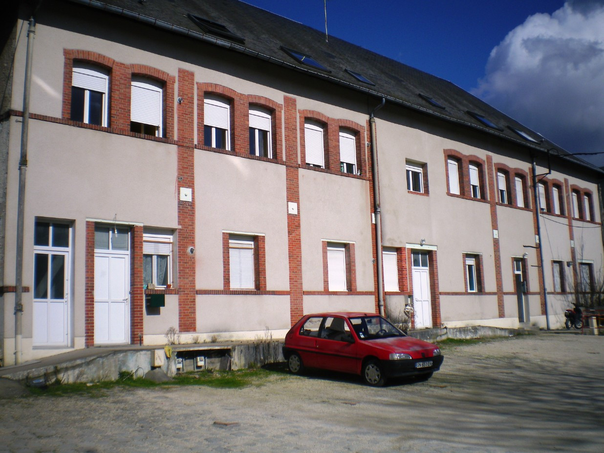 
                                                Vente
                                                 Appartement Type 2  à Vierzon quartier Gare