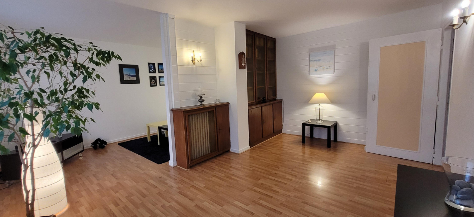 
                                                Vente
                                                 Appt  4 pièces, 2 chambres 3 possibles, séjour