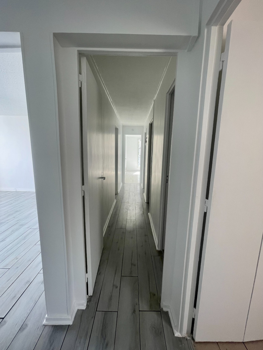 
                                                Vente
                                                 APPT 66 m2 Paris 19 - face Parc et canal d'eau