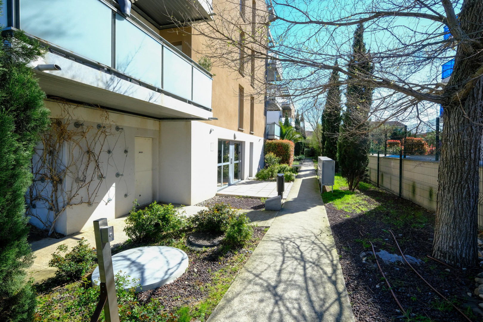 
                                                Vente
                                                 Apt T2 terrasse, parking ,Métro Borderouge