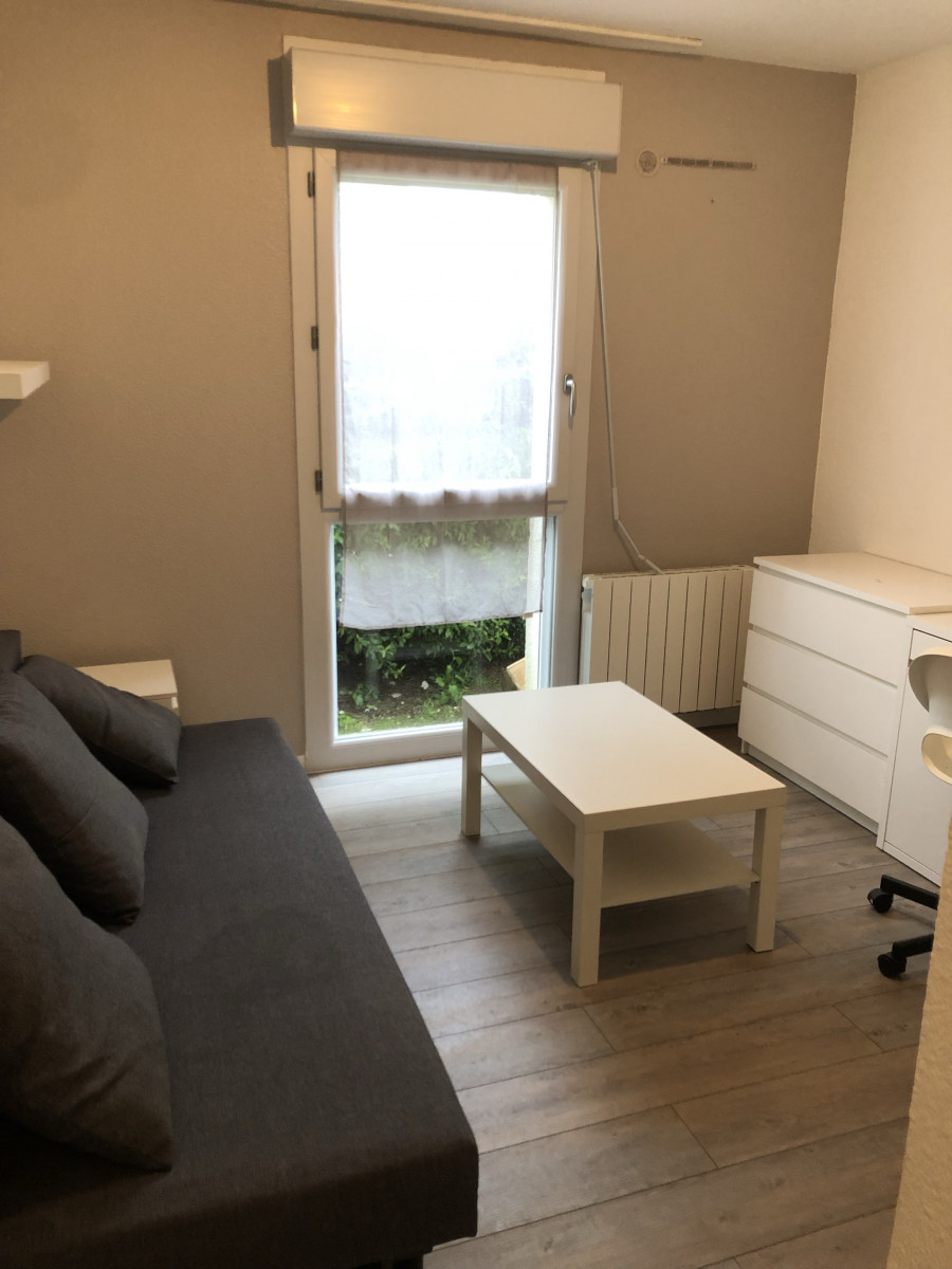 
                                                Location
                                                 Asma HRIZI / N° 286 / T1 / 15 m² / Meublé