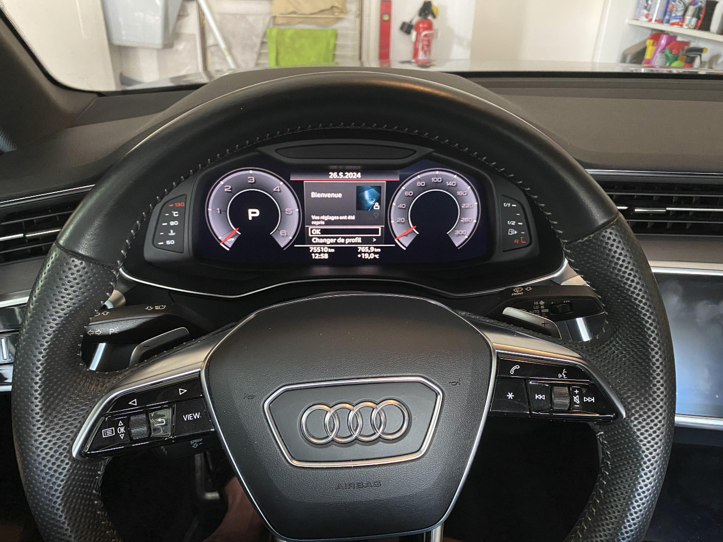 
                                                Voiture
                                                 audi A6 TDI 45 berline SLine