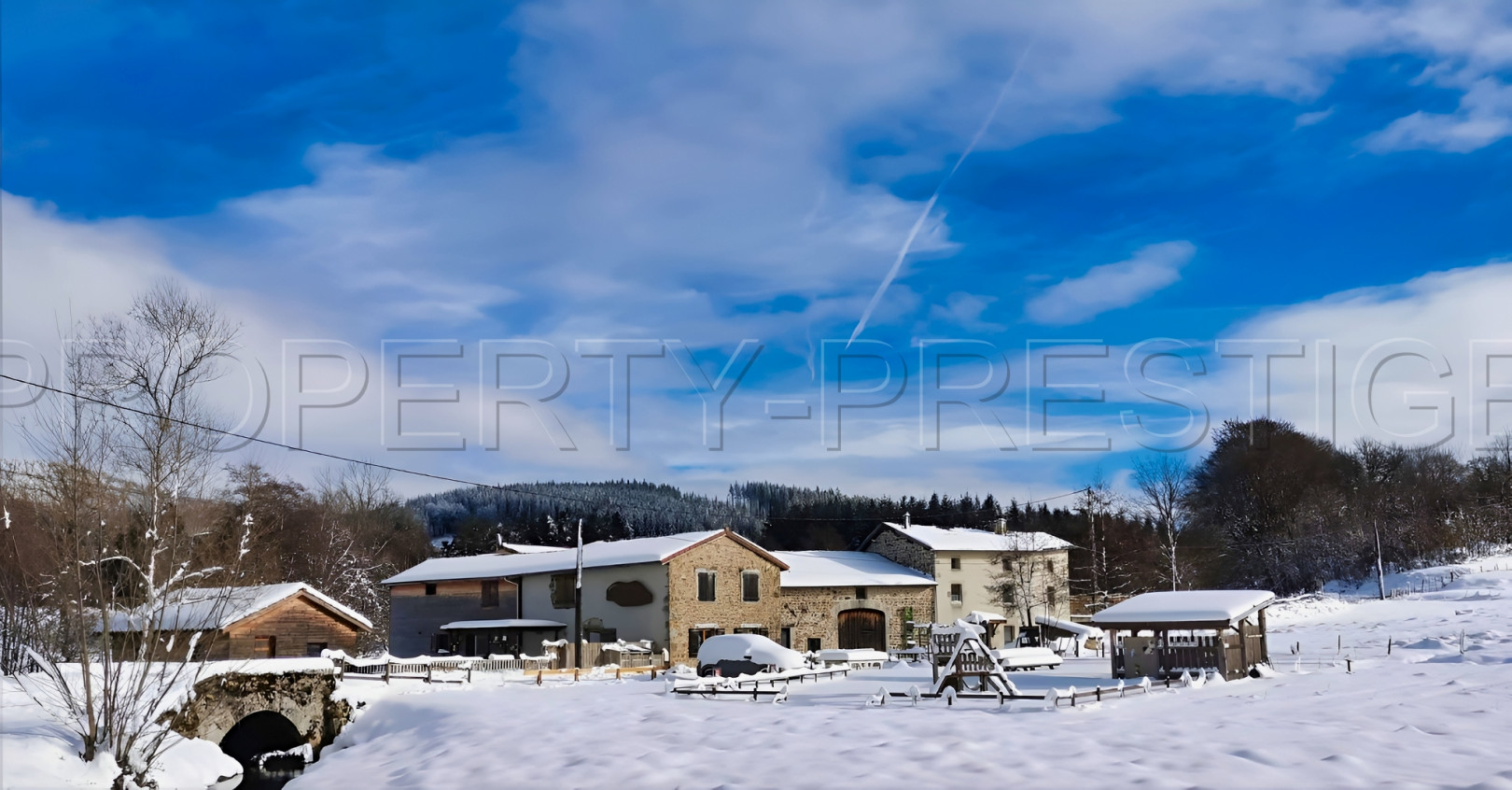 
                                                Vente
                                                 AUVERGNE MOULIN GITES CHAMBRES D’HÔTES RIVIERE 1.5 HA