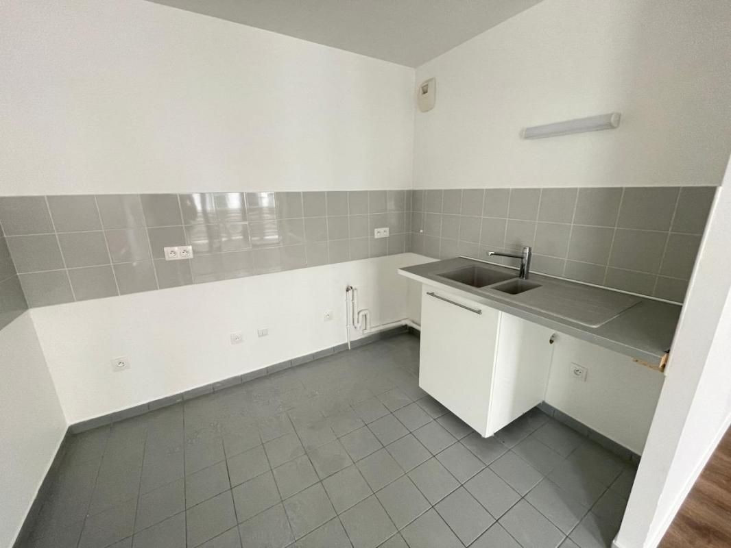 
                                                Location
                                                 Bel appartement de 3 pièces