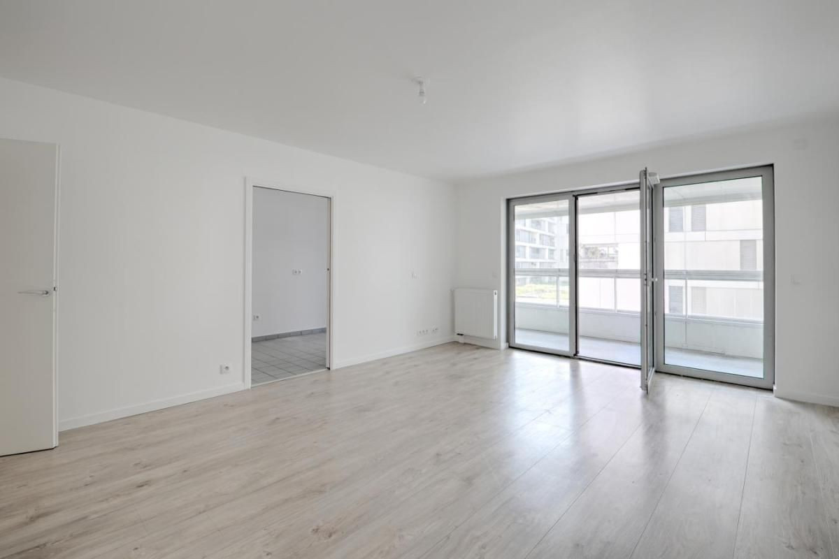 
                                                Location
                                                 Bel appartement de 3 pièces