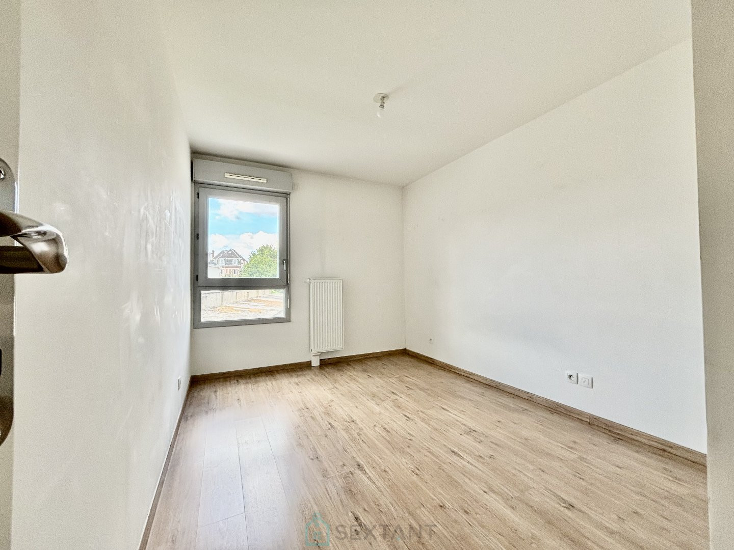 
                                                Vente
                                                 Bel appartement de 86m2 avec balcon et parking