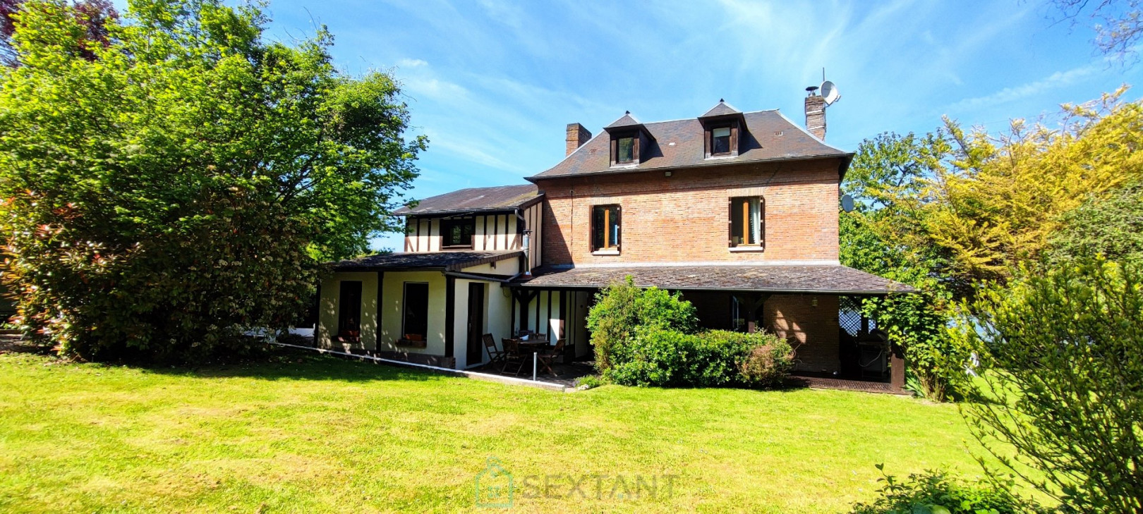 
                                                Vente
                                                 Belle maison de charme avec vue sur la Seine