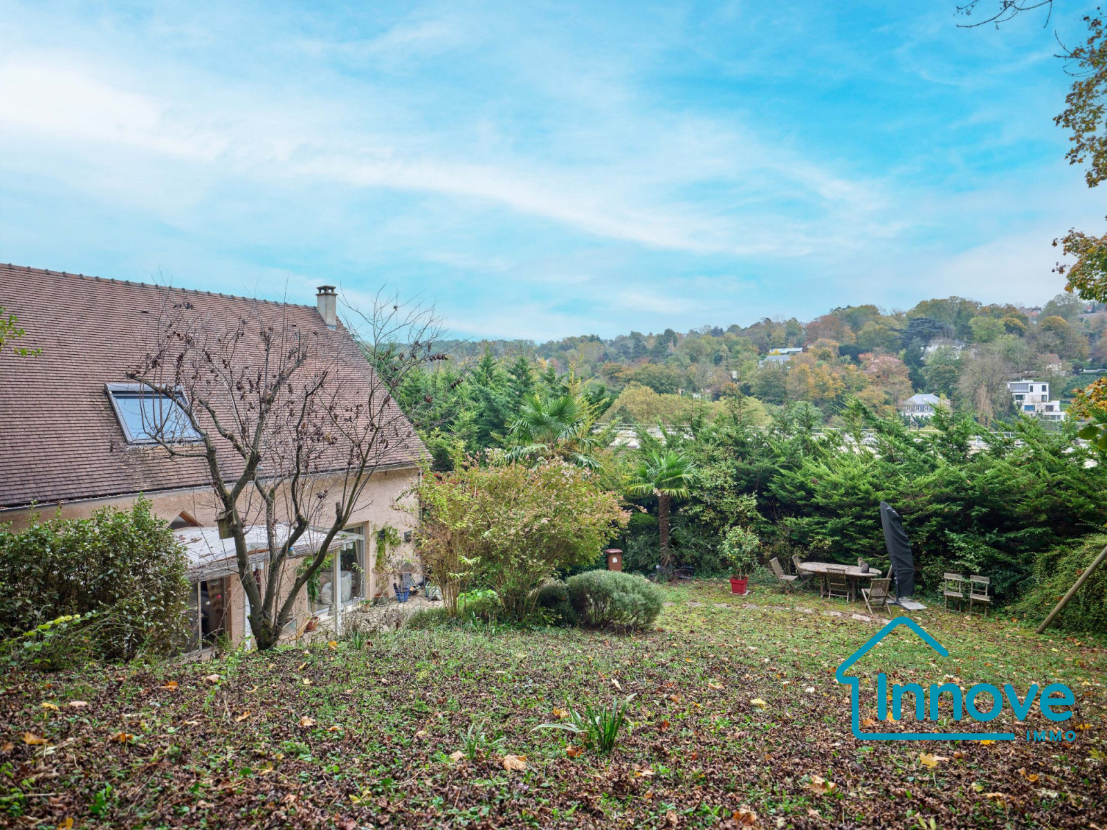 
                                                Vente
                                                 Bougival - Maison Familiale au Calme