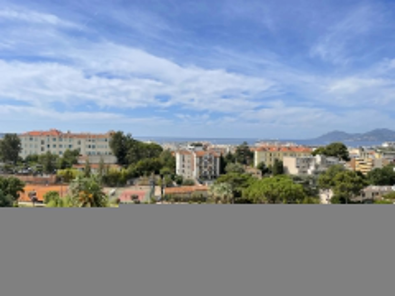 
                                                Vente
                                                 CANNES, Montfleury : Grand appartement, terrasses, vue mer, pisc