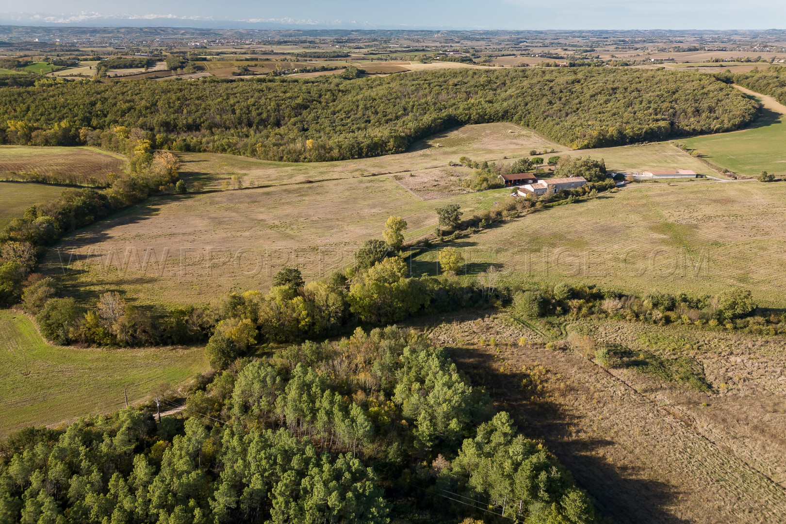 
                                                Vente
                                                 CARCASSONNE PROPRIETE 33 HA RUISSEAU