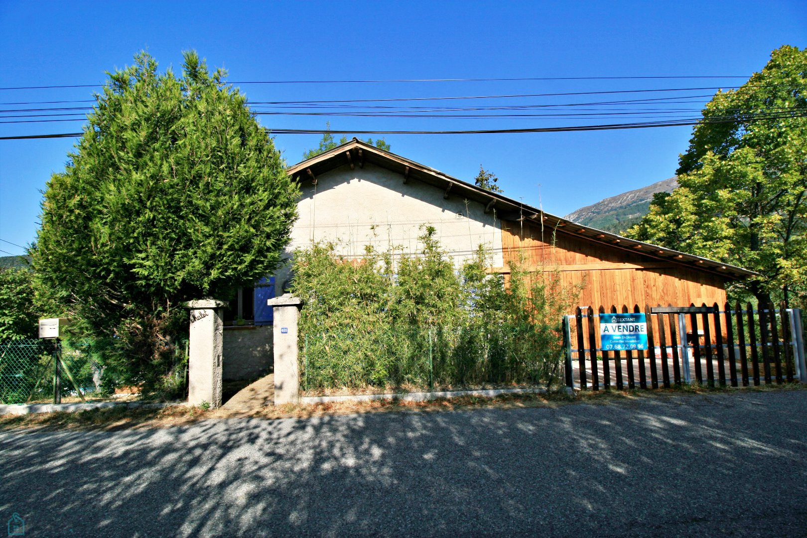 
                                                Vente
                                                 Castellane , la batie de Peyroules , maison 105 M2 sur un Terrain de 932 M2 