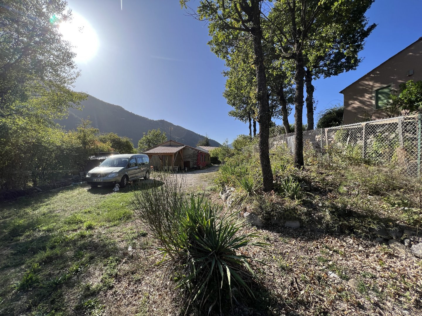 
                                                Vente
                                                 Castellane , Parc , Verdon , maison individuelle 90 M2 sur un terrain de 1128 M2 