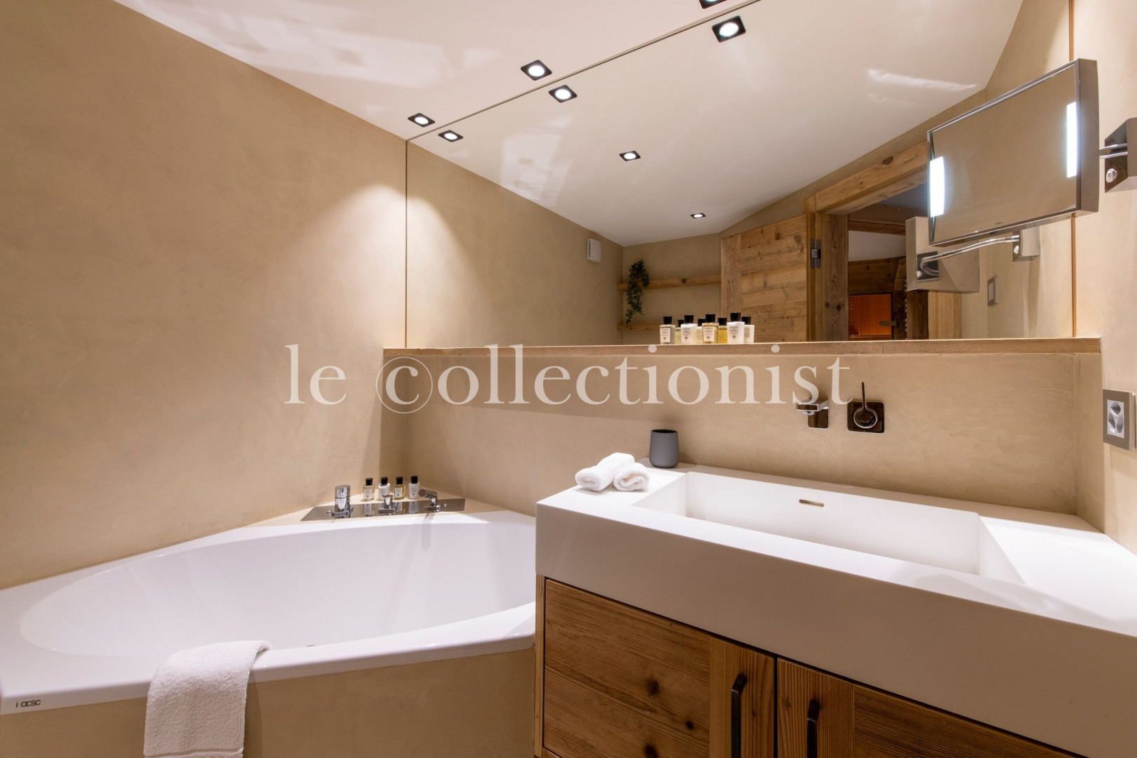 
                                                Location de vacances
                                                 Chalet Clambinet