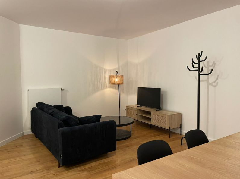 
                                                Location
                                                 Chambre à louer dans un appartement partagé tout neuf - proche Paris 16/ La DEFENSE (loyer tout inclus)