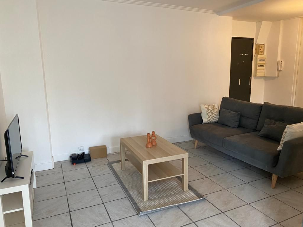 
                                                Location
                                                 Chambre en colocation (loyer tout inclus)