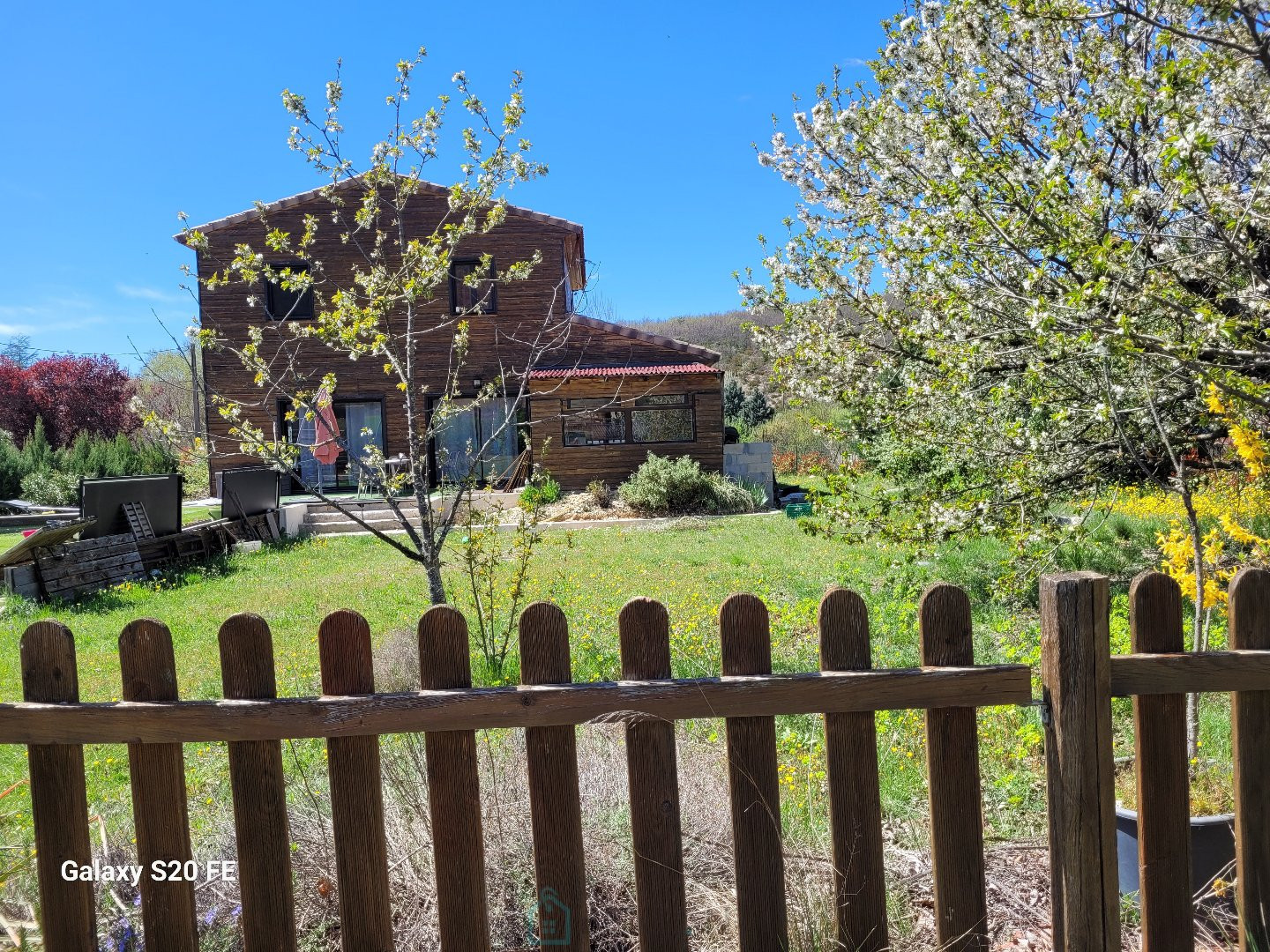 
                                                Vente
                                                 Charmante maison en ossature bois, avec piscine à quelques km de Banon