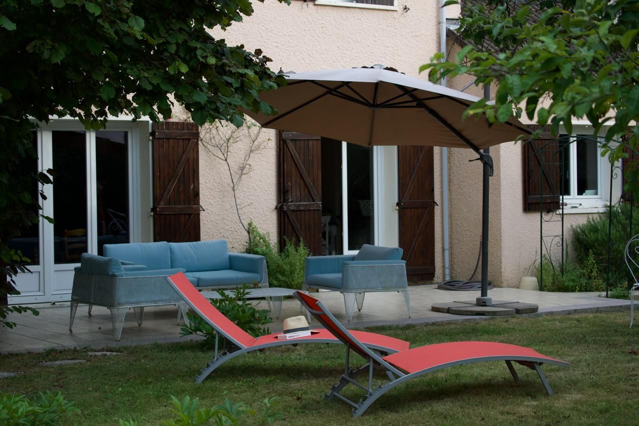 
                                                Location
                                                 Charmante Maison Familiale à Groslay - 30min porte à porte de Paris. Et à 25 minutes de l'aéroport Roissy CDG (loyer tout inclus)