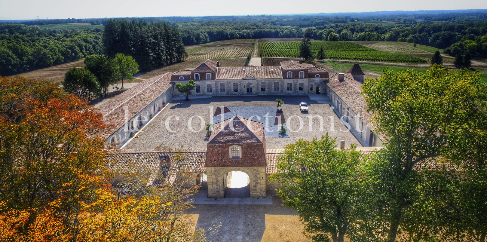 
                                                Location de vacances
                                                 Château du Coteau