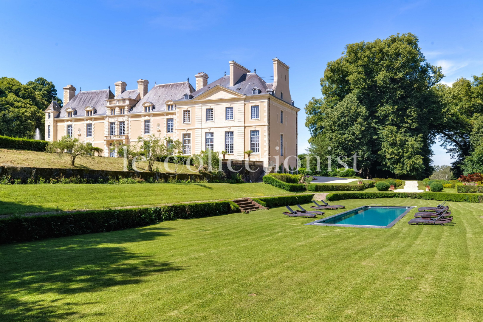 
                                                Location de vacances
                                                 Château Mansart