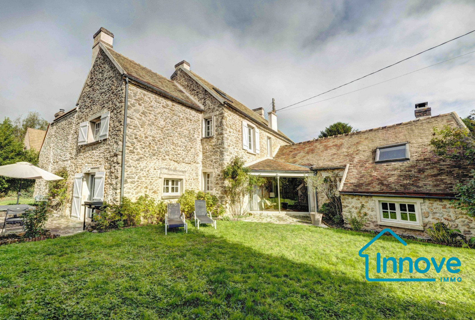 
                                                Vente
                                                 Chennevières : Belle maison ancienne entièrement rénovée