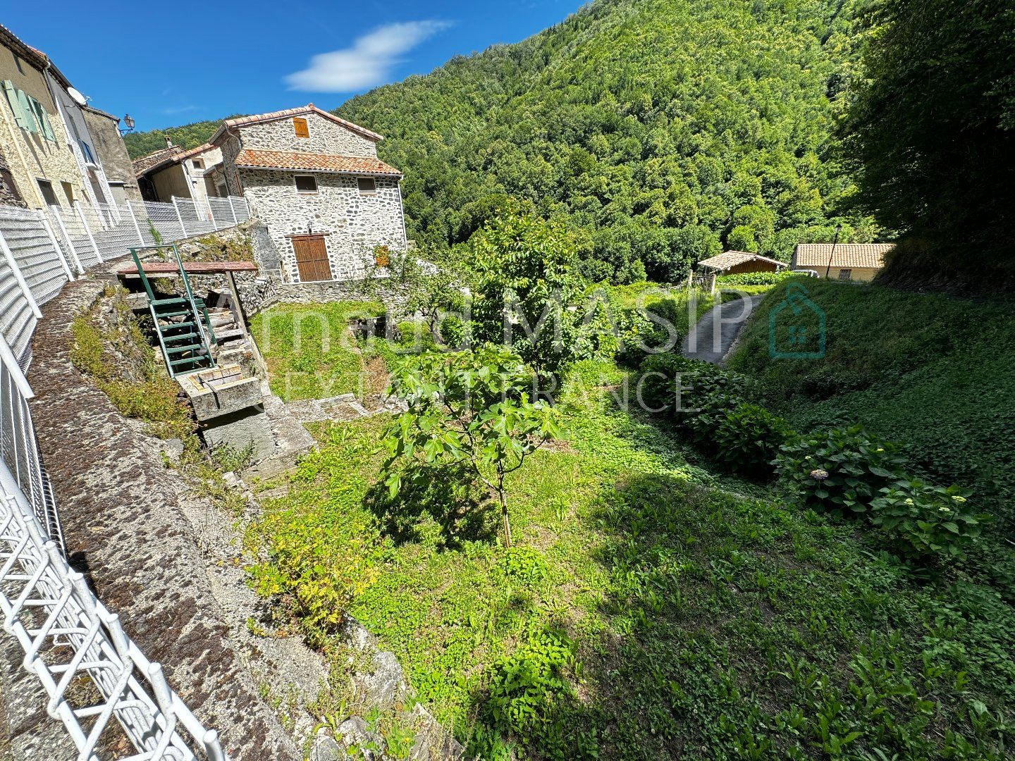 
                                                Vente
                                                 COQUETTE MAISON DE VILLAGE AVEC JARDIN AU COEUR DE LA VALLEE DE LA BOULZANE