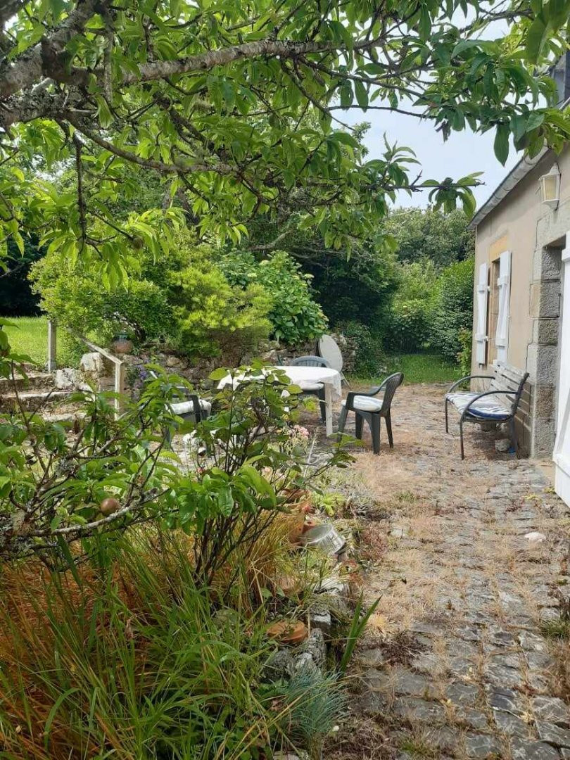 
                                                Vente
                                                 CROZON - ROSTELLEC - LONGERE