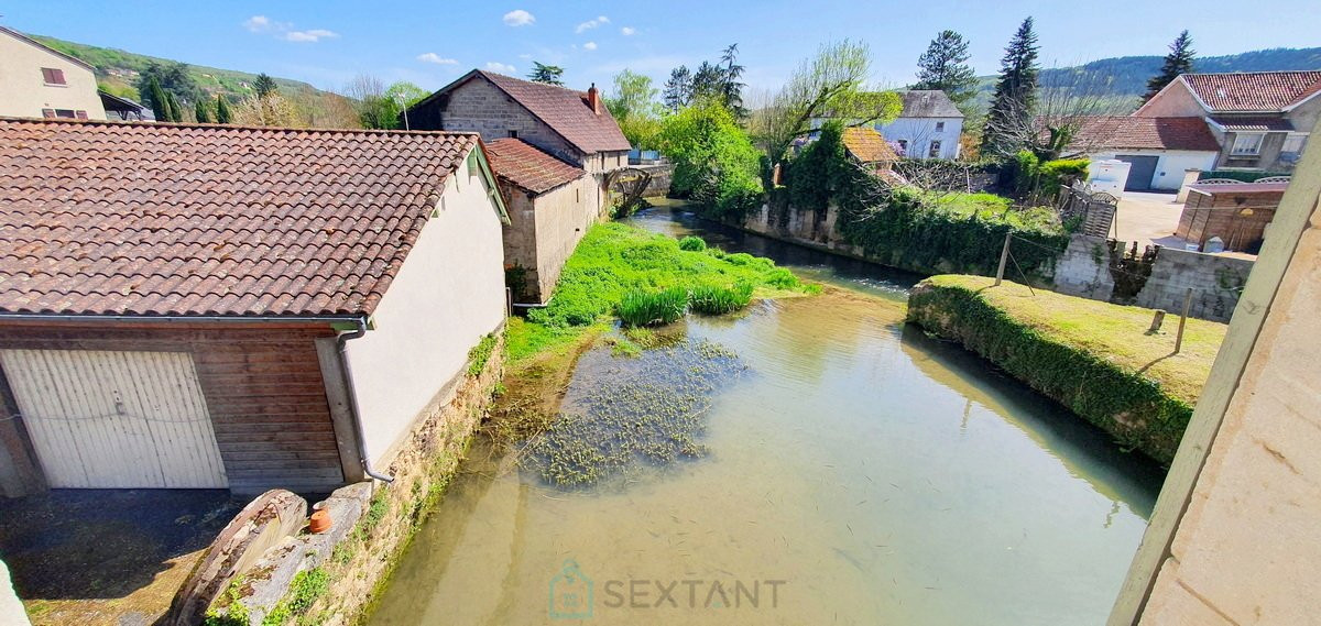 
                                                Vente
                                                 Dans le centre historique de Souillac moulin à eau de 1879