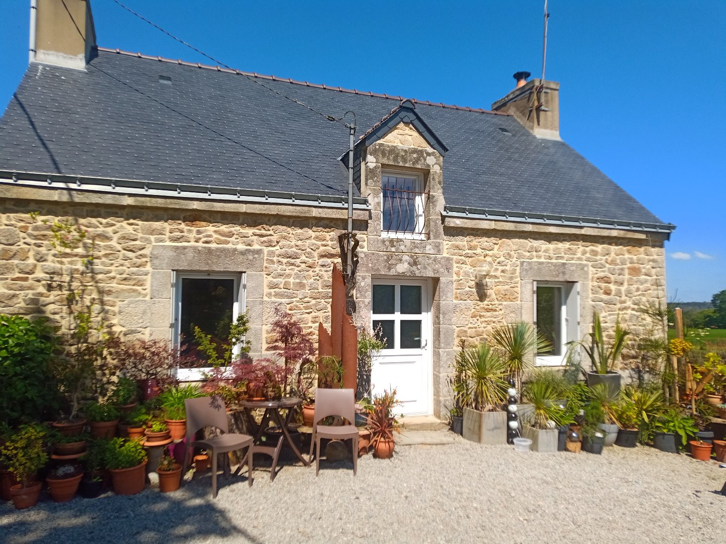 
                                                Vente
                                                 Deux maisons en pierre