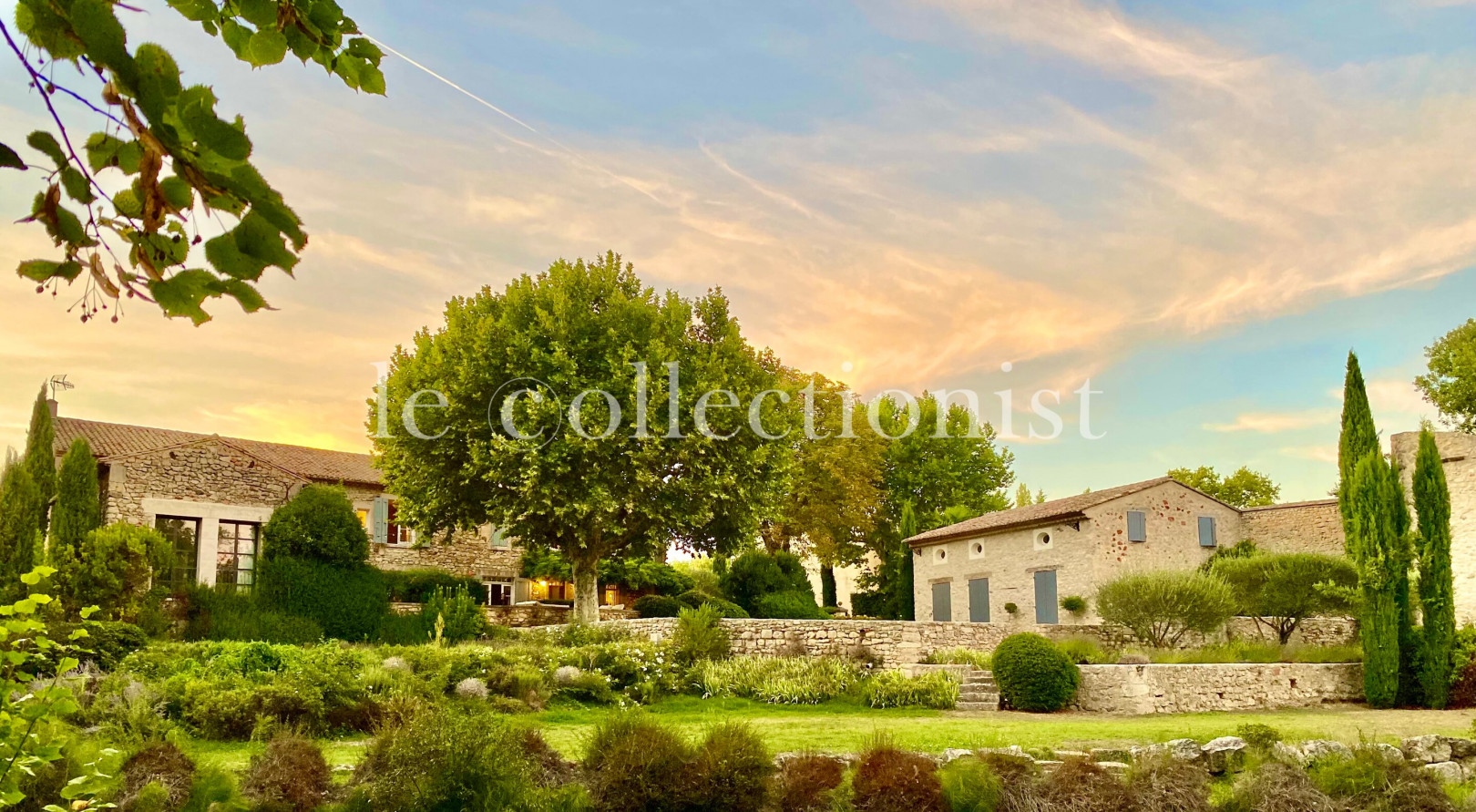 
                                                Location de vacances
                                                 Domaine des Constellations