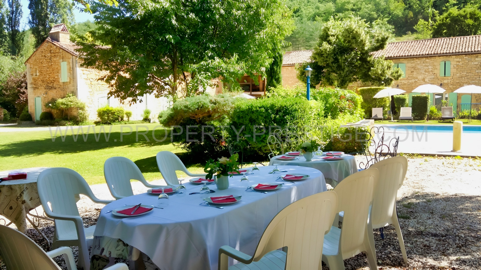 
                                                Vente
                                                 DORDOGNE MOULIN GITES RIVIERE