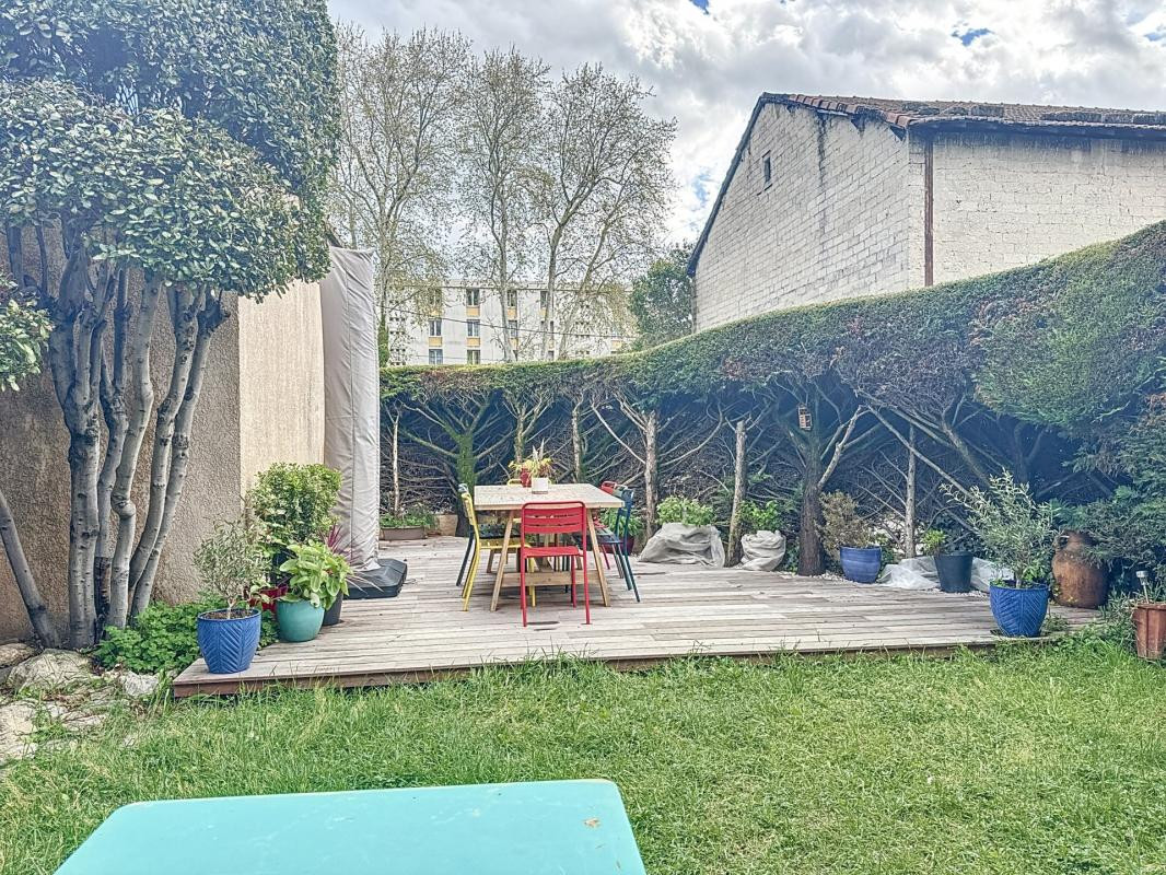 
                                                Vente
                                                 Exclusivité. Avignon Extra-muros. Maison de 110m² pour 5 pièces - jardin 98m² - garage attenant