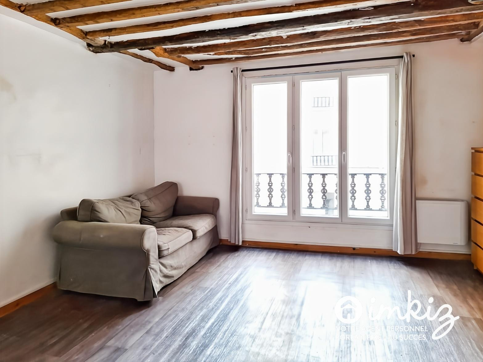 
                                                Vente
                                                 Grand studio de 24 m² à 2 pas de la Porte St Denis