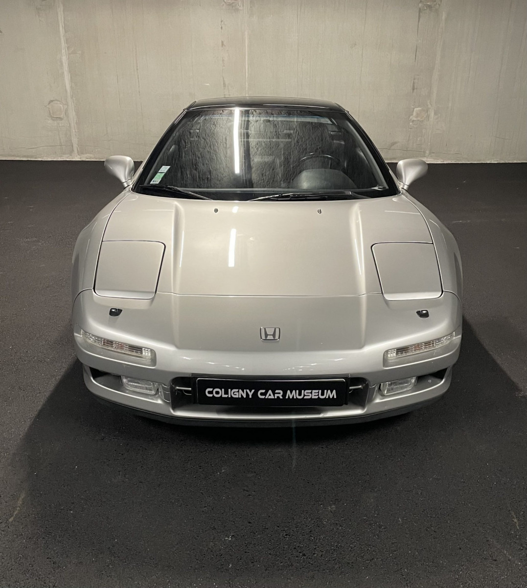 
                                                Voiture
                                                 Honda NSX V6 3.0L