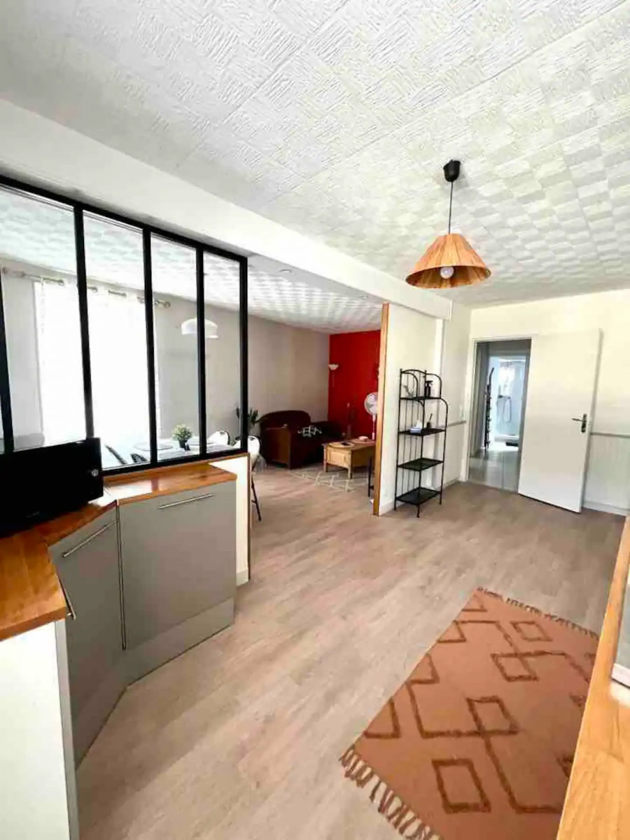 
                                                Vente
                                                 Immeuble centre-ville Chateauroux