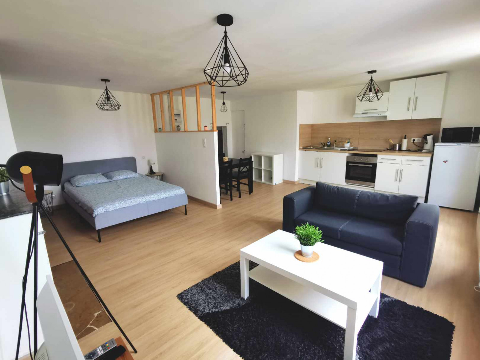 
                                                Vente
                                                 Immeuble centre-ville Chatellerault