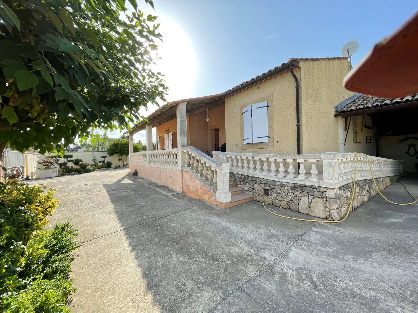 
                                                Vente
                                                 ISTRES - MAISON TRADITIONNELLE  T4 - PLAIN-PIED - 112m² sur 821m² 