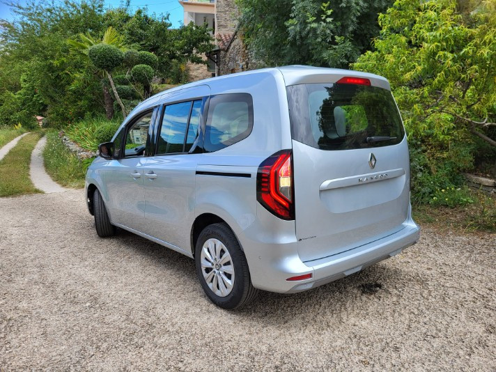 
                                                Voiture
                                                 Kangoo