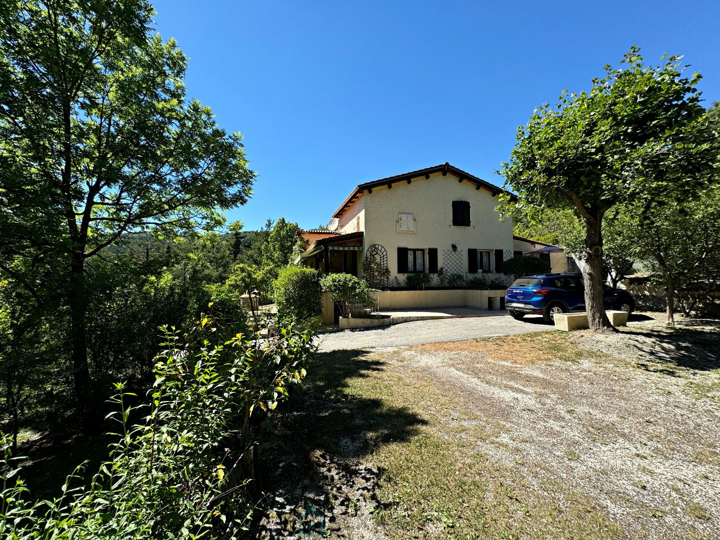 
                                                Vente
                                                 Lambruisse, saint andré les alpes , une  maison de 150 M2 , 7 Pieces , 5 chambres , terrain 1150 M2