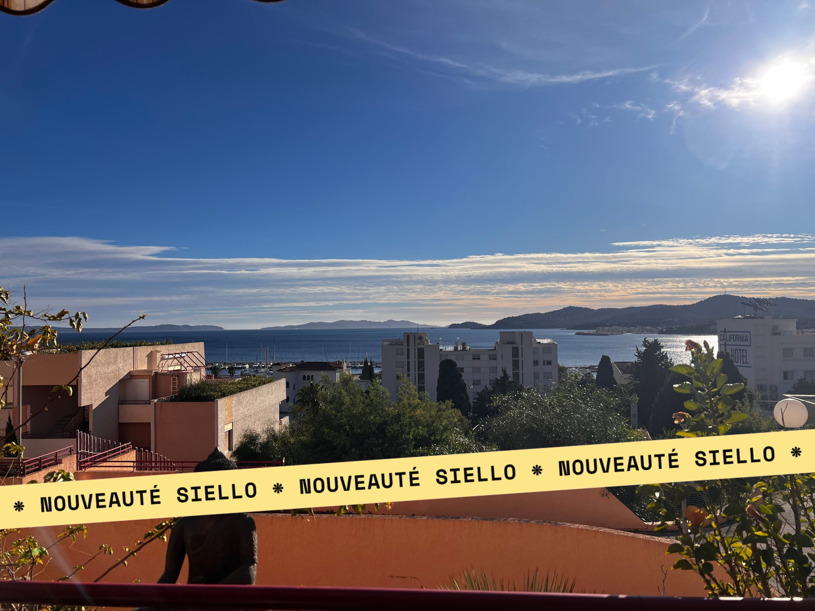 
                                                Vente
                                                 LE LAVANDOU 3 pièce(s) 64m2 rénové Superbe vue mer Piscine Parking couvert