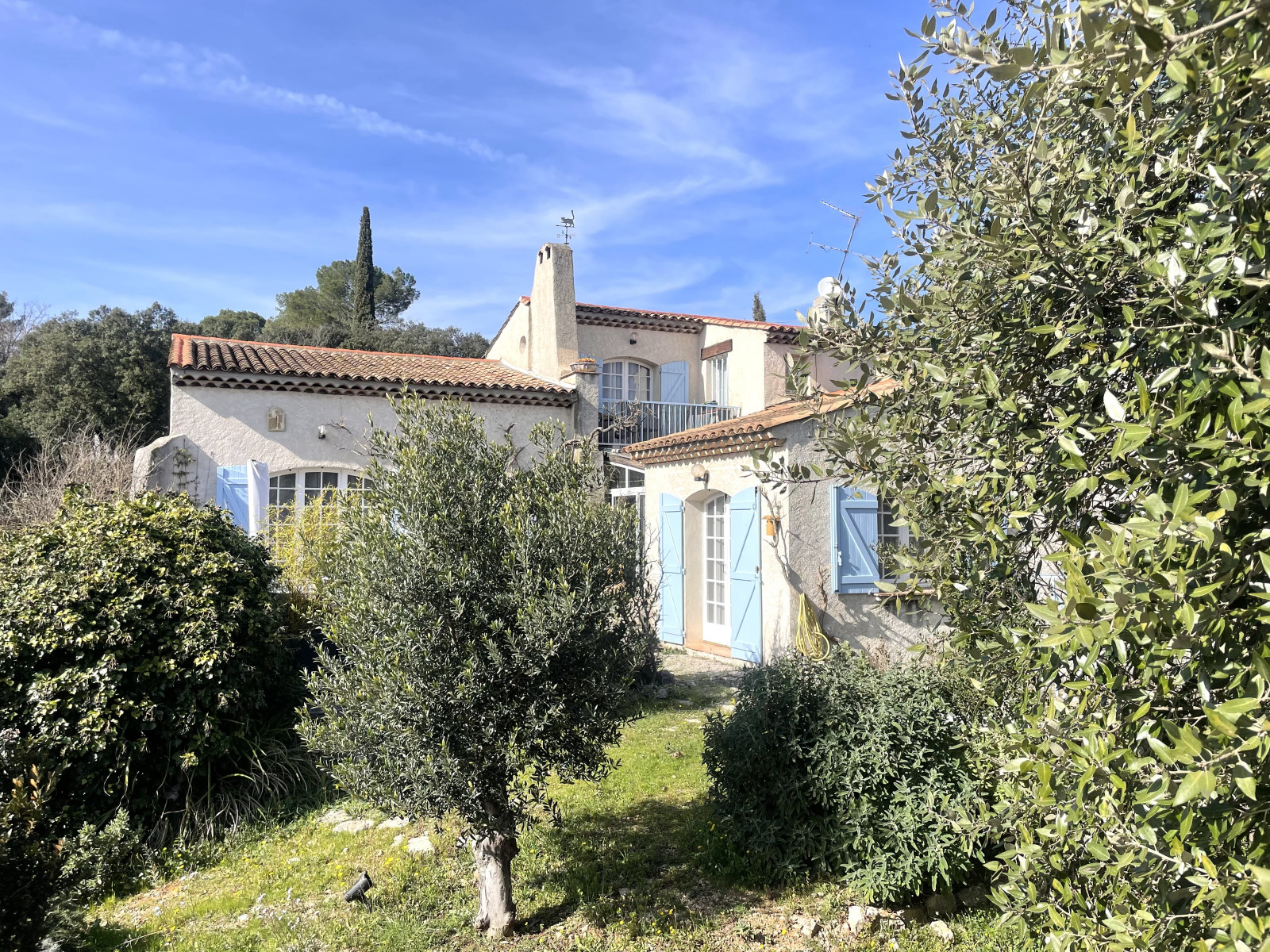 
                                                Vente
                                                 LE THORONET Villa traditionnelle 5 pièce(s) 158m2 Terrain 2289m2