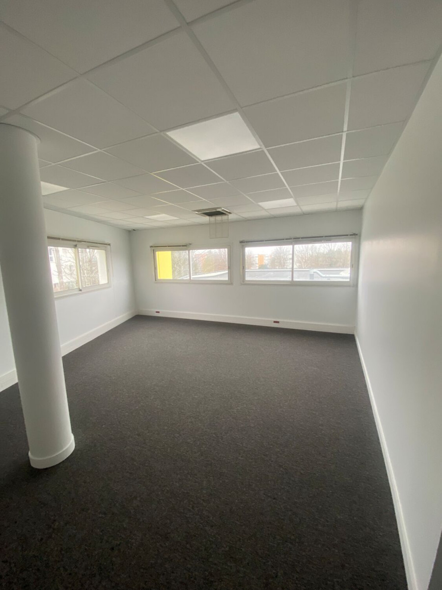 
                                                Location
                                                 Location Bureaux Bouguenais 44340