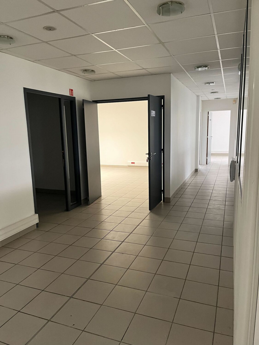 
                                                Location
                                                 Location Bureaux Carquefou 44470