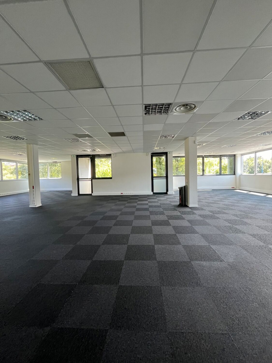 
                                                Location
                                                 Location Bureaux La Chapelle-sur-Erdre 44240